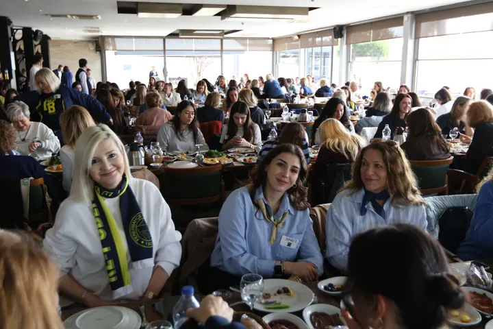 Nisan buluşmasından bir kare 8