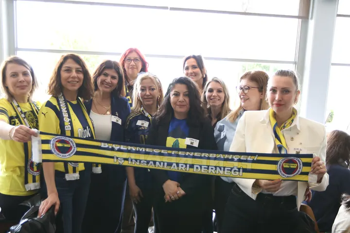 Nisan buluşmasından bir kare 10